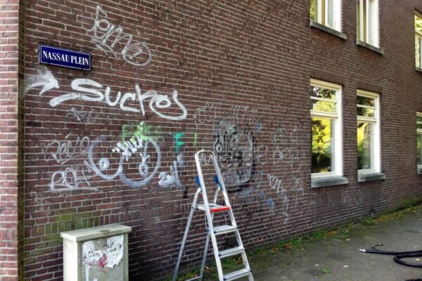 droogijsstralen reinigen graffiti voor